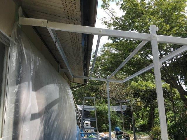 錆止め塗装中