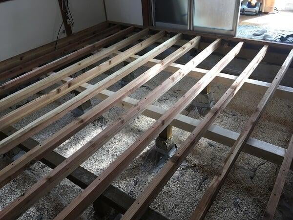 畳からフローリングへ